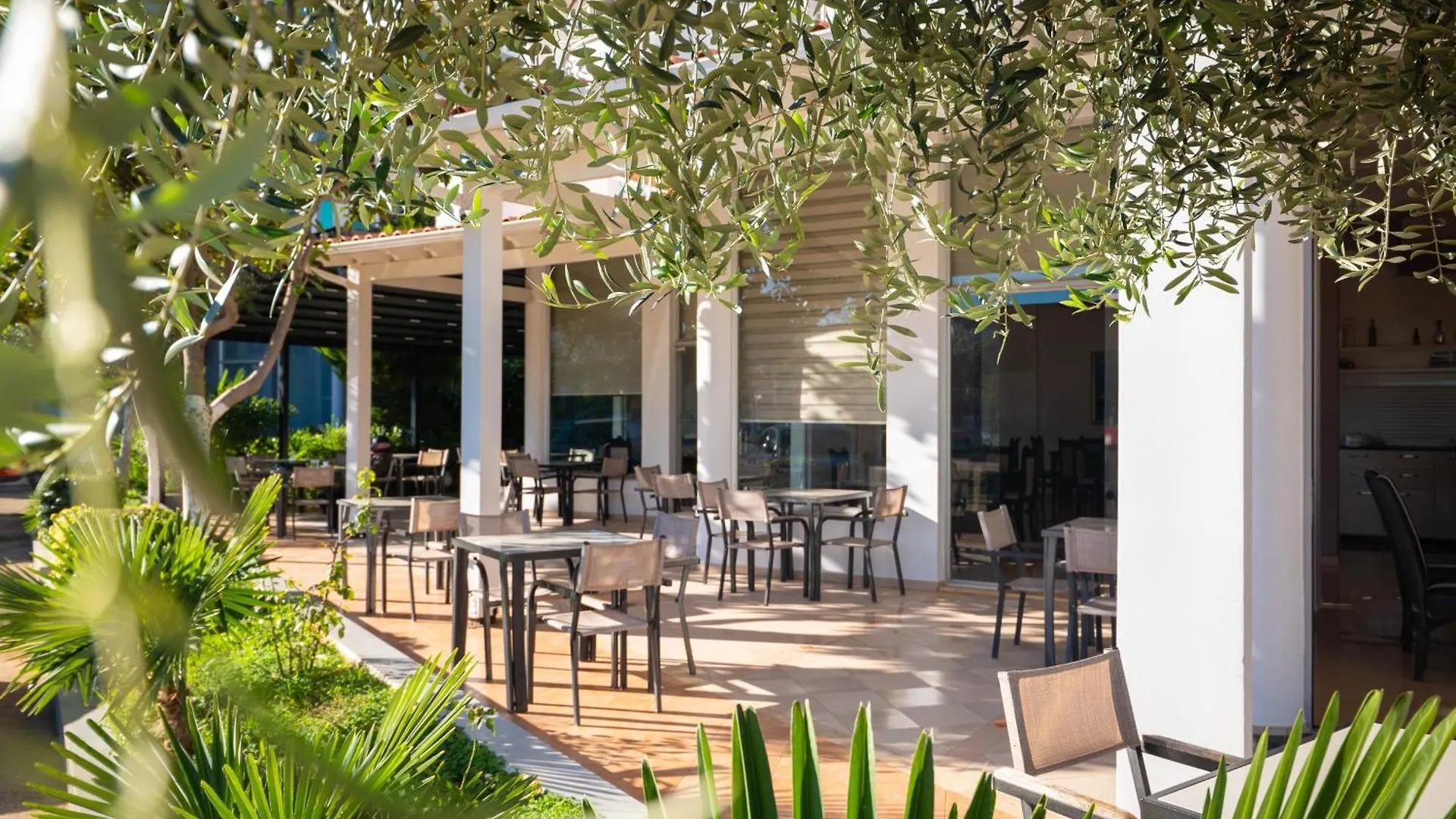Mariksel Hotel Ksamil 3*,