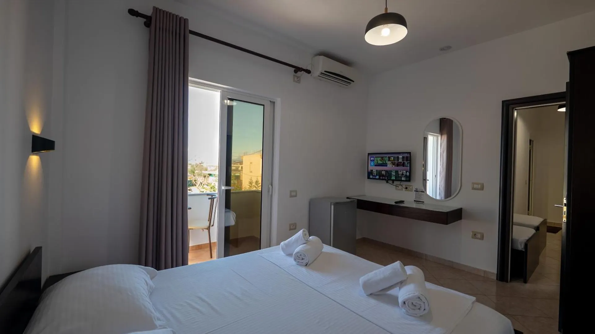 Mariksel Hotel Ksamil 3*,  Albanien